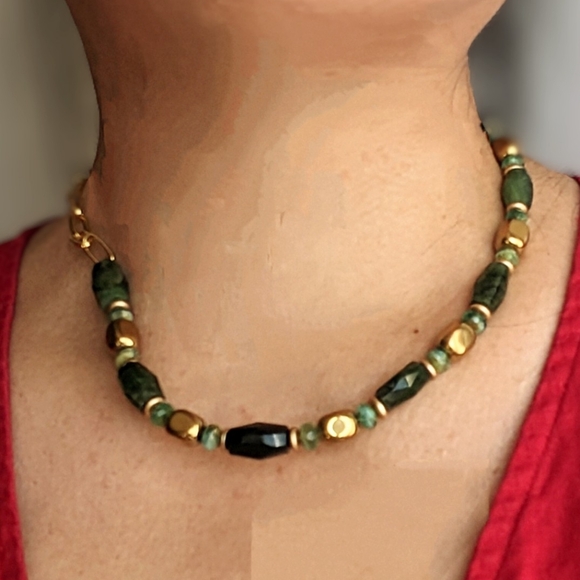 Large Genuine Green Jade Barrel, Picasso Bead, And Gold Nugget Bead Necklace - Picture 9 of 10